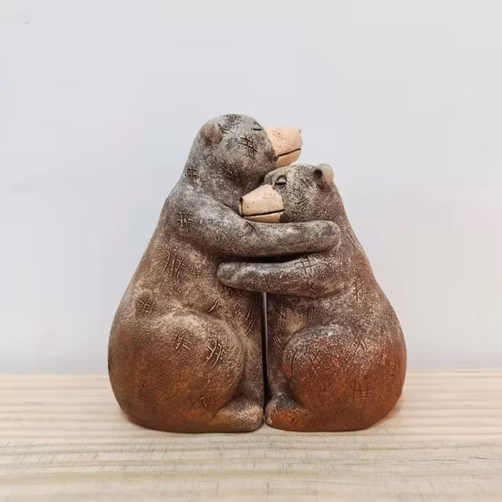 Gartenlandschaft, Tierpaar, das Statue umarmt